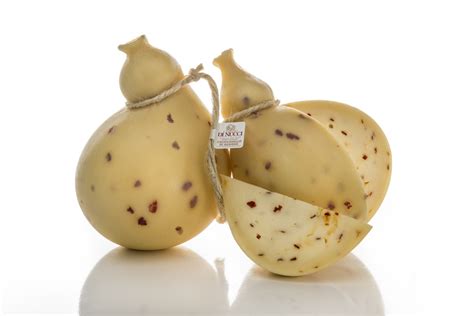  Caciocavallo di Zhangye con Aglio e Pepe: Una Deliziosa Sinfonia di Sapori Piccanti e Cremosi!