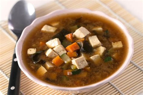  La Sopa di Tofu Piccante: Un Delizioso Sogno Speziato che Si Scioglie in Bocca!